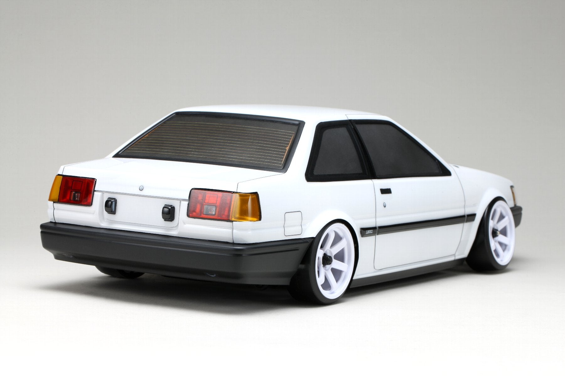 TOYOTA Corolla Levin (AE86) 2-Door Body Set